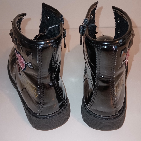 Boots - Picture 7 of 9